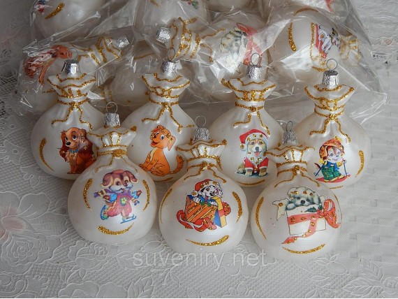 Новогодние шары на елку с собачкой