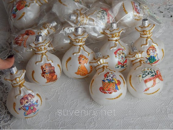 Новогодние шары на елку с собачкой