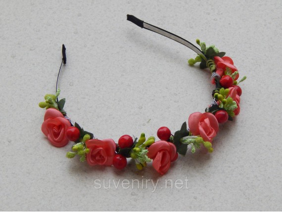 Обруч веночек с красными розами