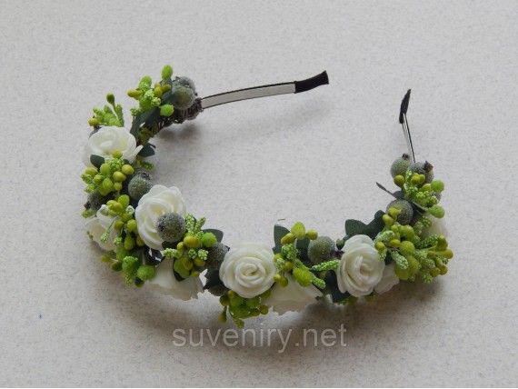 Обруч-веночек с розочками