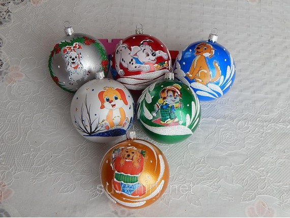 Красивые новогодние шары с собачками 8см