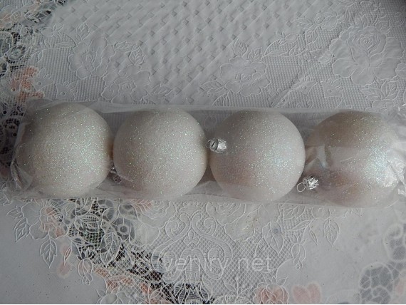 Игрушки шары на елку 8см