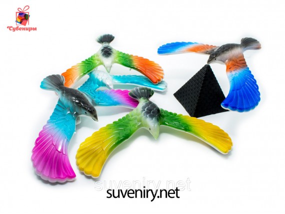 Орел на пирамиде большой