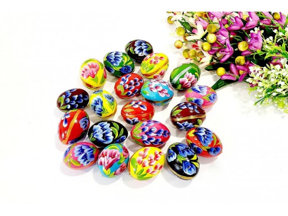 Красиві дерев'яні великодні яйця різні кольори