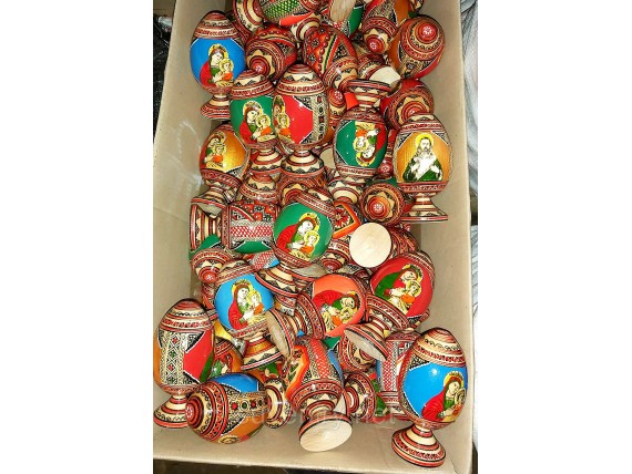 Большие деревянные пасхальные яйца с иконкой