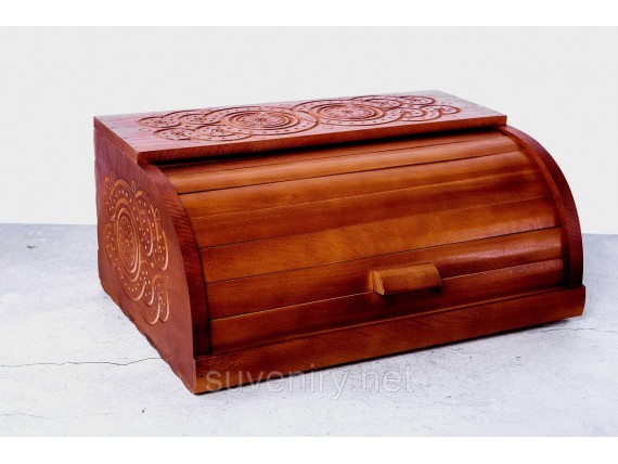 Деревянная хлебница с резьбой ручная работа