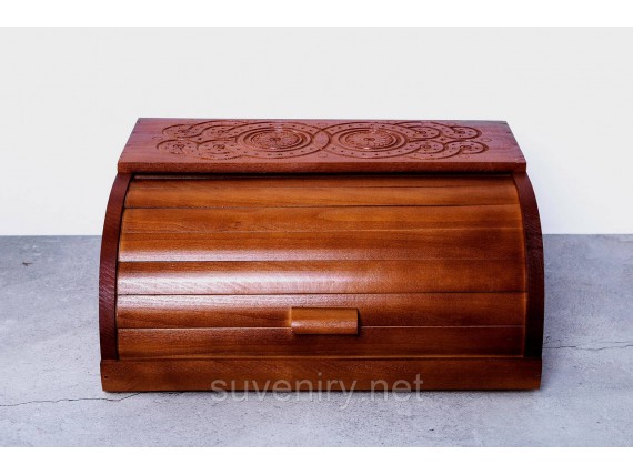 Деревянная хлебница с резьбой ручная работа